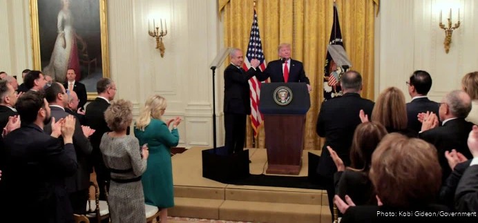 305E1-Washington.-President-Trump-announces-his-Middle-Eas_14655343-1.jpg